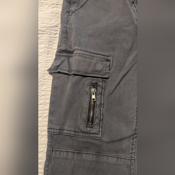 W28/L29 Silver Skinny Cargos in Grey - Picture 3 of 10